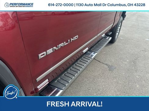Used 2015 GMC Sierra 2500 Denali w/ Duramax Plus Package image 12