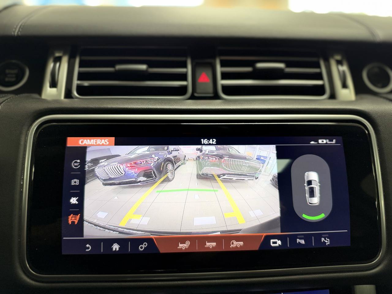 Used 2019 Land Rover Range Rover Long Wheelbase Autobiography AWD/4WD image 18