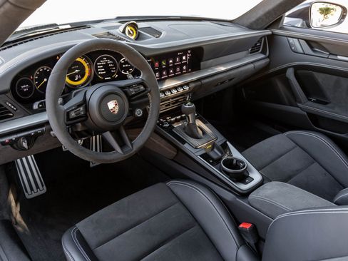 Used 2024 Porsche 911 GT3 image 4