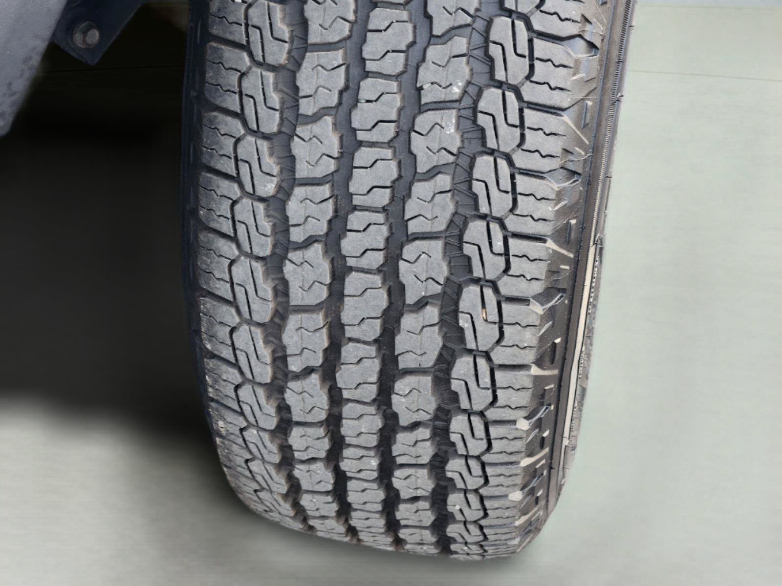 Used 2021 Jeep Wrangler Unlimited Sahara AWD/4WD image 12