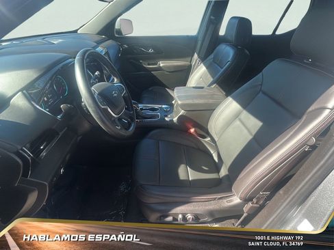 Used 2023 Chevrolet Traverse RS image 14