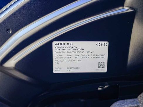 New 2025 Audi A6 e-tron Premium image 29
