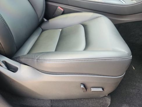 Used 2023 Tesla Model Y Long Range AWD/4WD image 30
