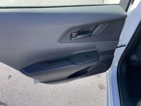 Used 2025 Toyota Prius LE image 22