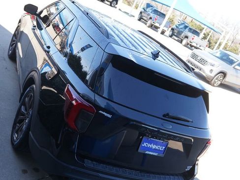 Used 2020 Ford Explorer ST w/ Premium Technology Package image 11