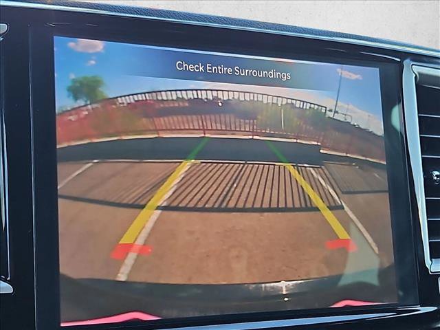Used 2025 Chrysler Pacifica Select FWD image 18