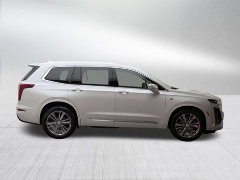 Used 2023 Cadillac XT6 Premium Luxury w/ Technology Package AWD/4WD image 4