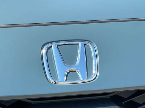 Used 2024 Honda HR-V Sport image 16