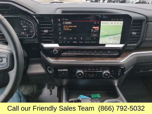 Used 2024 GMC Sierra 1500 Elevation w/ Elevation Premium Package image 17