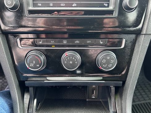 Used 2017 Volkswagen GTI S image 25