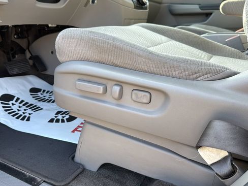 Used 2012 Honda Odyssey EX image 10