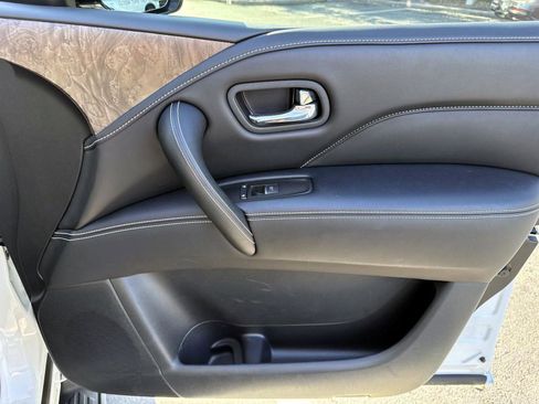 Certified 2024 INFINITI QX80 Premium Select w/ Cargo Package image 13