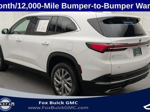 Certified 2026 Buick Enclave Preferred w/ Power Package AWD/4WD image 7