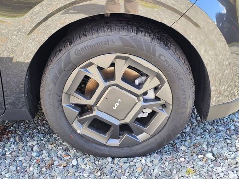 New 2026 Kia Carnival EX image 32