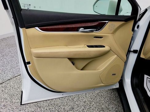 Used 2019 Cadillac XT5 Luxury FWD image 11