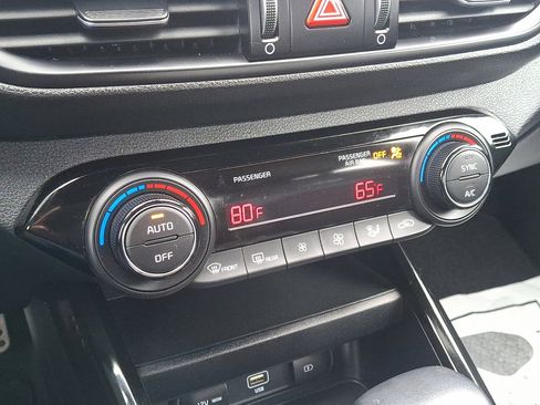 Used 2022 Kia Forte GT-Line image 28