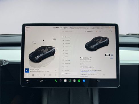 Used 2024 Tesla Model Y Long Range AWD/4WD image 10