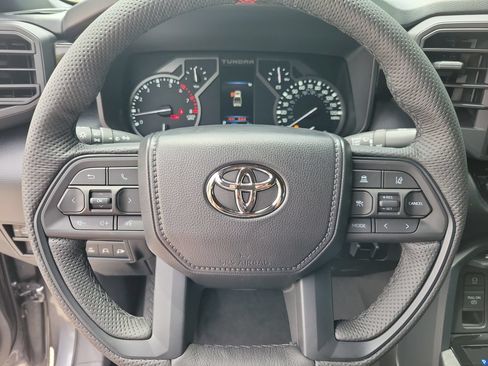 Used 2026 Toyota Tundra SR5 AWD/4WD image 17