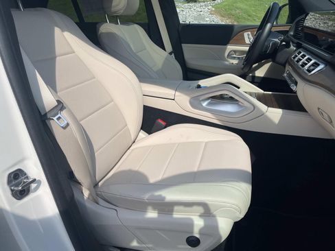 Certified 2025 Mercedes-Benz GLE 450 4MATIC image 23