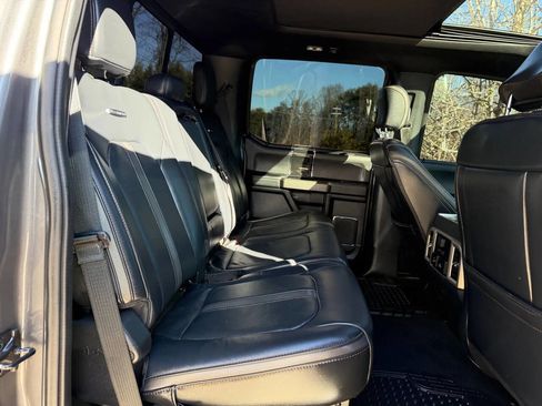 Used 2022 Ford F450 Platinum image 23