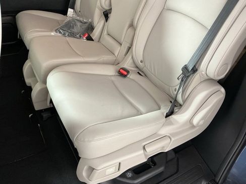 Used 2026 Honda Odyssey EX-L image 13