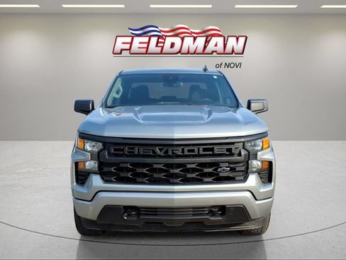 Used 2023 Chevrolet Silverado 1500 Custom w/ 2.7L Blackout Package AWD/4WD image 9