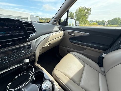 Used 2021 Honda Pilot EX-L image 11