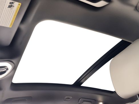 Used 2020 Porsche Macan image 18