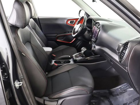 Used 2023 Kia Soul GT-Line FWD image 32