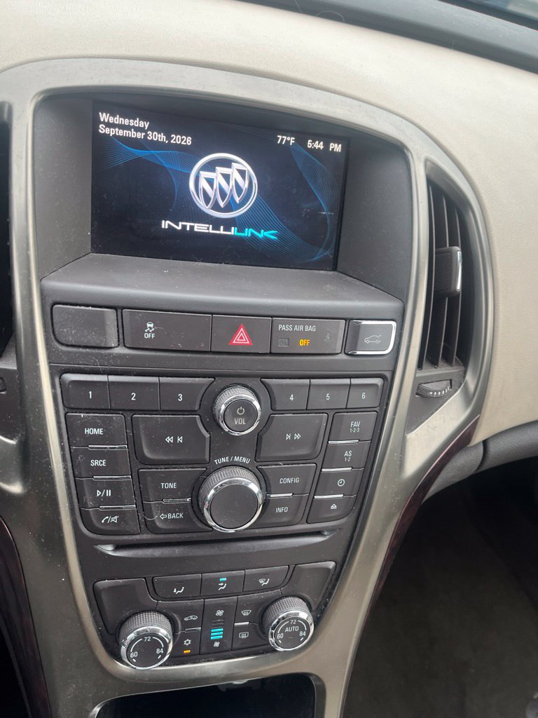 Used 2013 Buick Verano FWD image 4