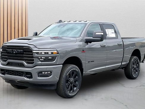 New 2026 RAM 2500 Laramie w/ Night Edition AWD/4WD image 4