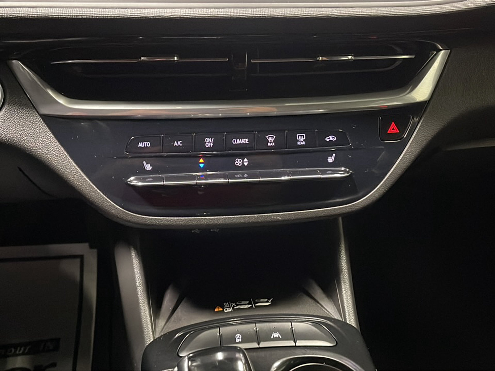 Used 2024 Buick Envista Avenir FWD image 10