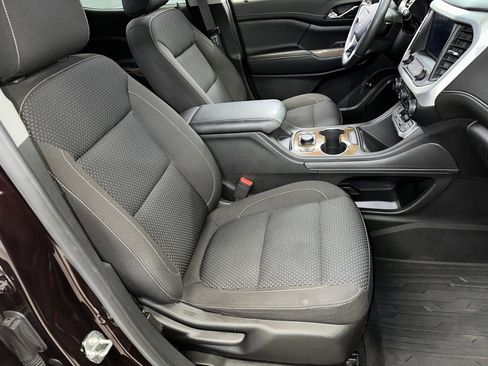 Used 2021 GMC Acadia SLE w/ Driver Convenience Package image 34