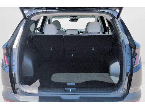 Used 2024 Hyundai Tucson SEL w/ Convenience Package FWD image 9
