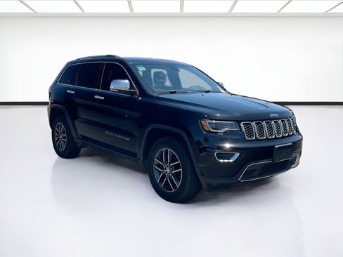 Used 2017 Jeep Grand Cherokee Limited w/ Luxury Group II RWD image 3