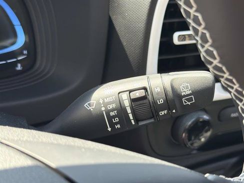 New 2026 Hyundai Venue SEL FWD image 21