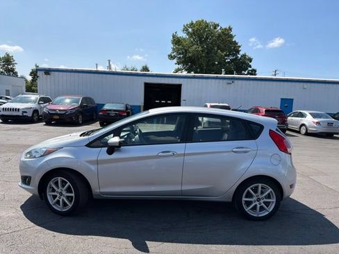 Used 2019 Ford Fiesta SE w/ Equipment Group 201A FWD image 5