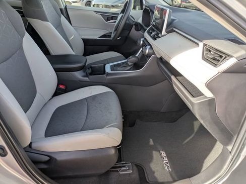 Used 2025 Toyota RAV4 XLE w/ Convenience Package FWD image 29