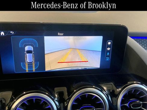 Used 2025 Mercedes-Benz GLA 250 4MATIC image 26