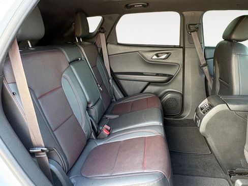 Used 2021 Chevrolet Blazer RS w/ Enhanced Convenience Package FWD image 6
