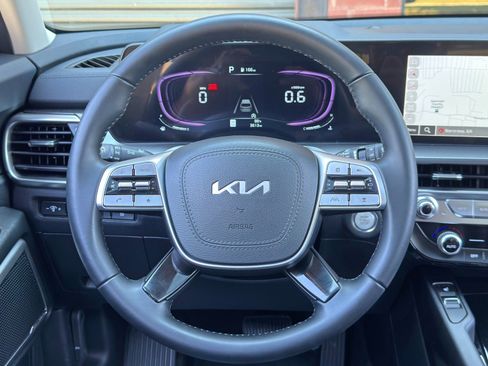 Used 2025 Kia Telluride S image 20
