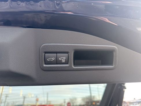 New 2026 Subaru Solterra AWD/4WD image 32