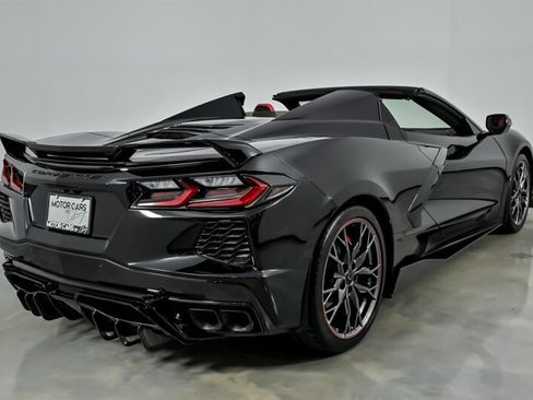 Used 2023 Chevrolet Corvette Stingray Preferred Conv w/ Z51 Performance Package RWD image 8