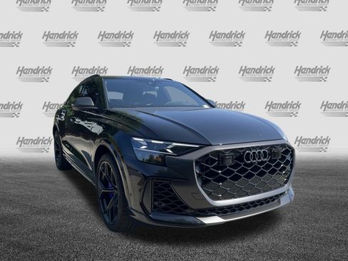 Used 2026 Audi RS Q8 performance AWD/4WD image 2