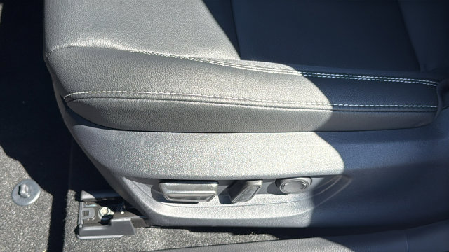 Used 2026 Toyota Camry SE FWD image 19