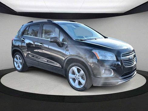 Used 2015 Chevrolet Trax LTZ image 2