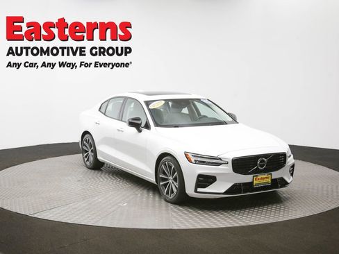 Used 2022 Volvo S60 B5 Momentum image 50