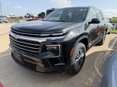 Used 2025 Chevrolet Traverse LT w/ Driver Confidence Package