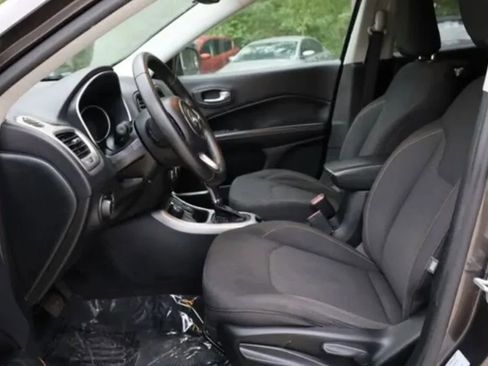 Used 2018 Jeep Compass Sport AWD/4WD image 7