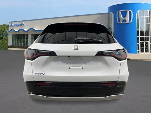 New 2026 Honda HR-V EX-L image 4